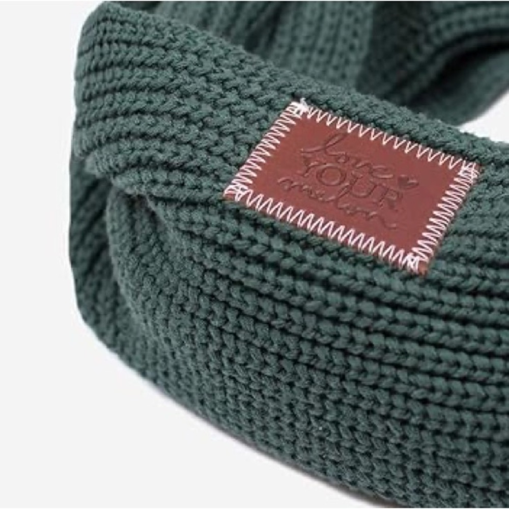 Like New Love Your Melon Forest Green Chunky Knit Infinity Scarf, One Size